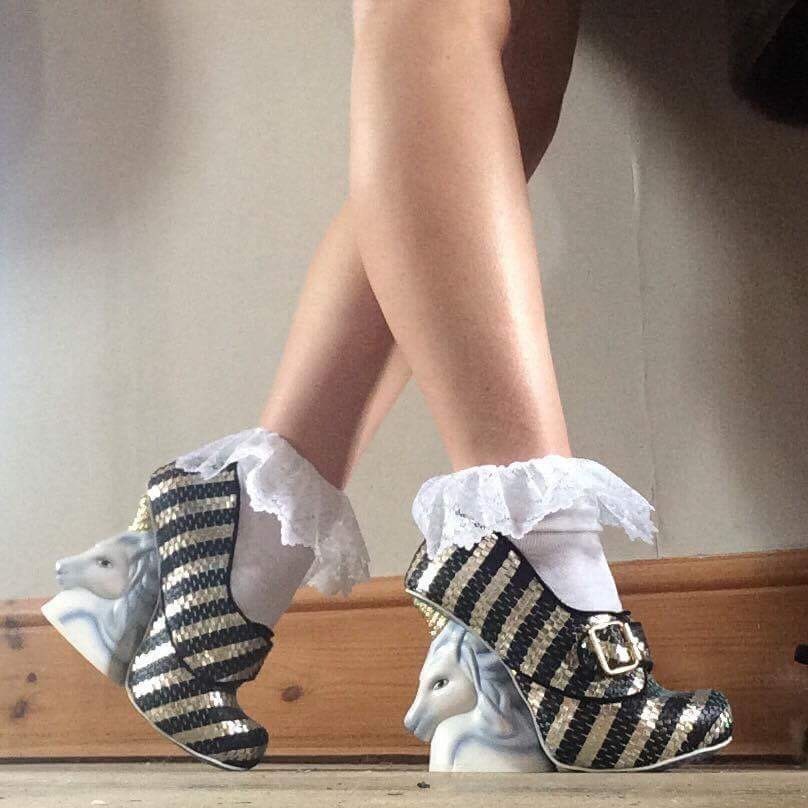 Ruffled Lace Embellished Ankle Socks Cute/Vintage