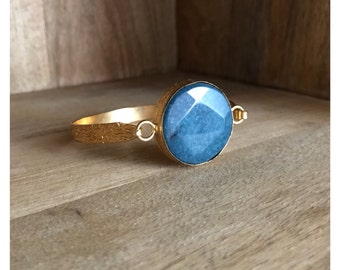 Golden brass and turquoise bracelet