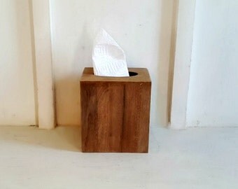 Rustic Wood Tissue Box Cover. Distressed. Bathroom. Kitchen. Bedroom.Living Room Decorative Tissue Box Cover.Farmhouse. Fixer Upper Decor