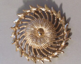 Vintage Round Monet Brooch