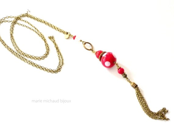Red and white boho necklace with tassel, Boho chic necklace, Red and white necklace, Hippie chic necklace, Necklace with tassel