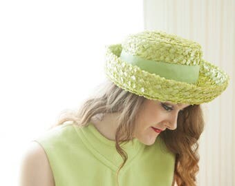 Vintage green bumper hat, woven raffia, lime 1950s 1960s school girl Madeline sailor sun