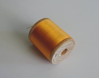 Corticelli Pure Silk Hand Sewing Embroidery Floss Thread 100 Yd. Wooden Spool Shade 3150 Light Yellowish Orange