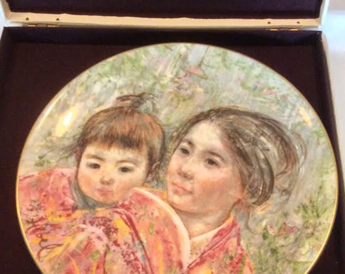 Vintage Royal Doulton Collectible Limited Edition Plate Edna Hibel Sayuri Child Decorative English China Plate Original Box Made in England