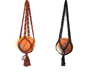 Basketball mom Hanging storage Basketball gift Soccer mom Kids playroom Modern macrame Macrame gift Sports gift Father's day basketball gift