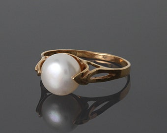 FINAL SALE 50% OFF, Pearl ring gold, White pearl ring, Pearl ring, Womans gold ring, Womans pearl ring, Elegant pearl ring