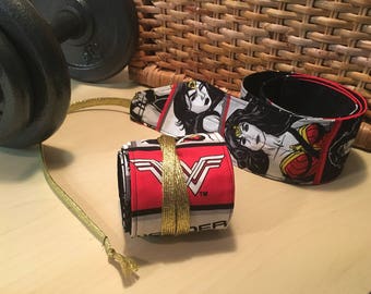 SALE! Wonder Woman Wrist Wraps, Crossfit gear, Workout Gear, Wrist support, Gold laces, Special Edition