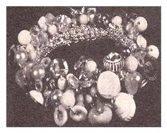 PDF 1950s Friendship Button Bracelet Crochet Pattern