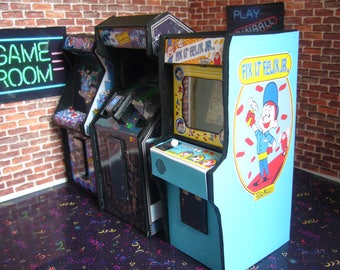 Fix it Felix Wreck it Ralph Miniature Arcade Machine Model - 1/12th Scale