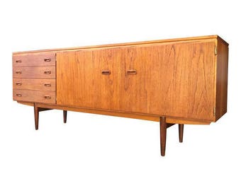 Modern Sideboard - Mid Century Credenza, TV Stand, Dresser, Buffet Table, MCM, Mid-Century, Retro, Danish, Hutch, Teak Sideboard, TV Console