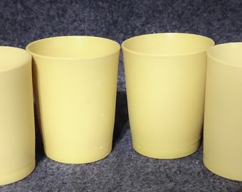 Tupperware Juice Tumblers #1251 6 ounce Capacity PreOwned No signs of use
