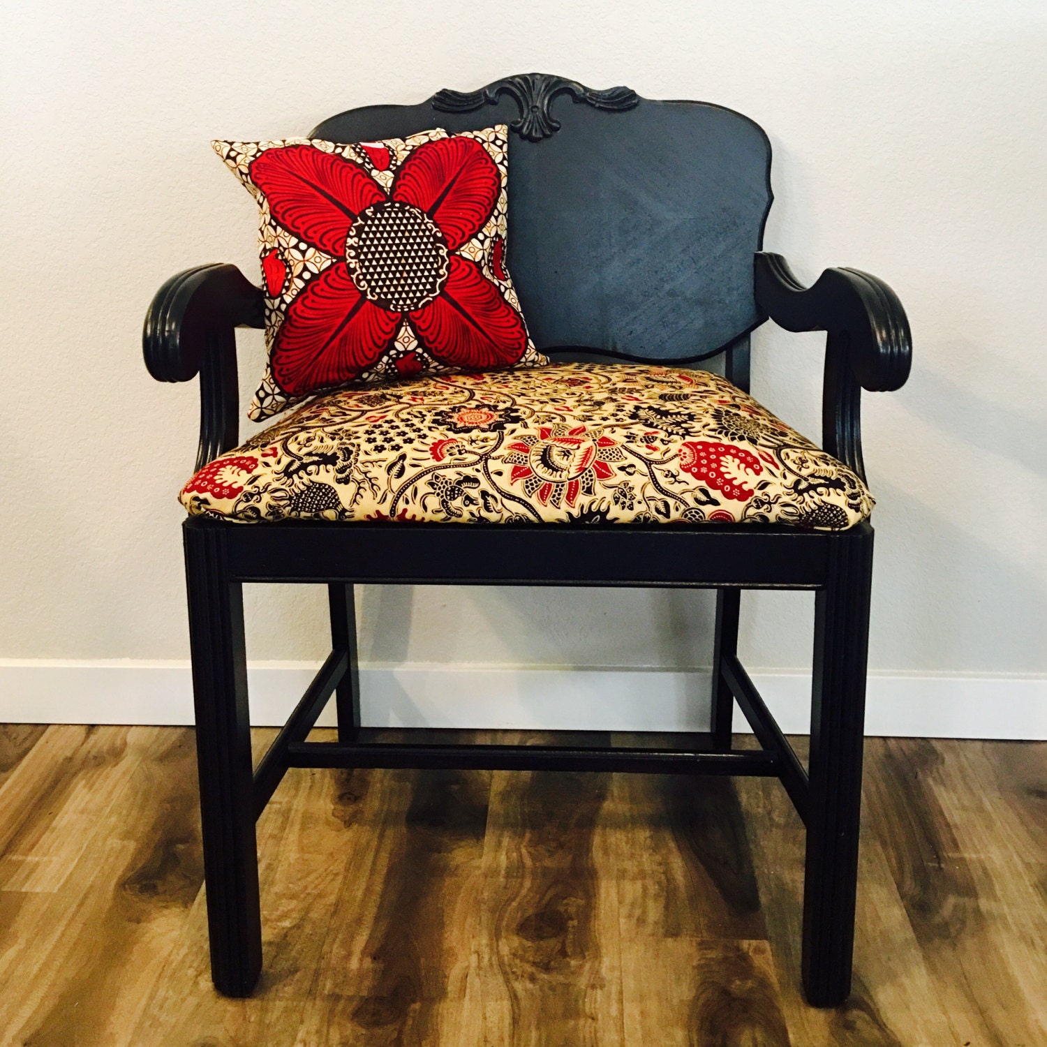 Refurbished vanity chair - wood chair - african print - black, red ... Refurbished vanity chair - wood chair - african print - black, red ...