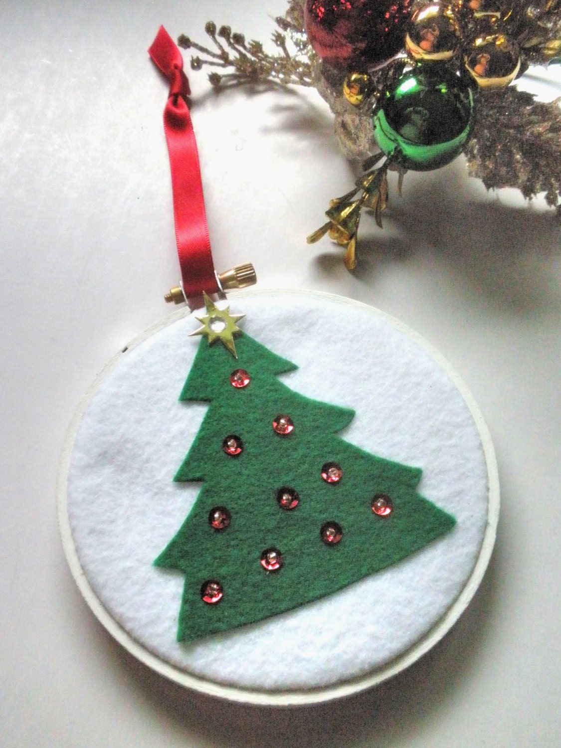 felt christmas tree hoop ornament felt christmas tree hoop ornament