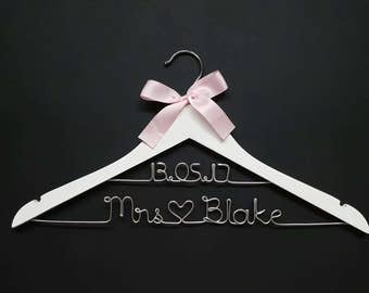 Personalized bridal hanger - 2 lines - bridal shower gift, wedding gift