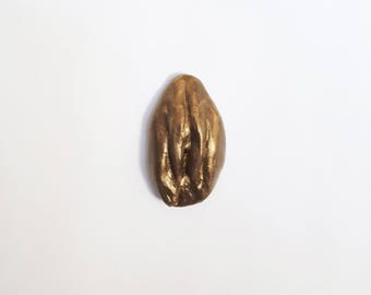 gold vagina magnet