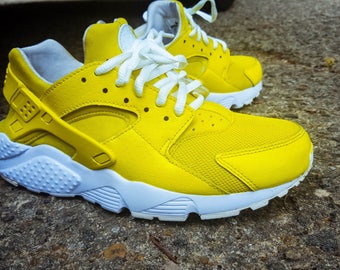 yellow nike huarache mens