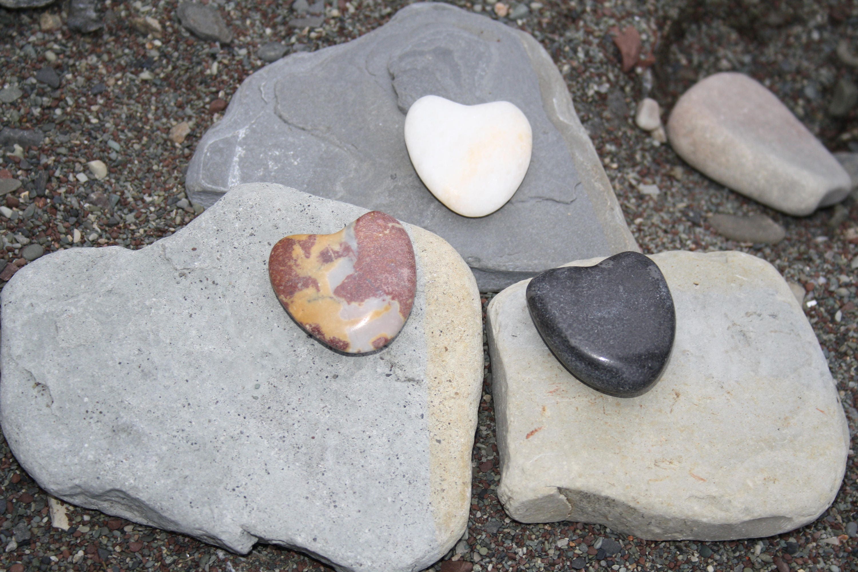 Gratitude Rock Healing stones Rubbing Stone heart