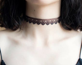 Brown Venice Lace Choker Necklace, Vintage Necklace, Choker Design | QIYUU Original.