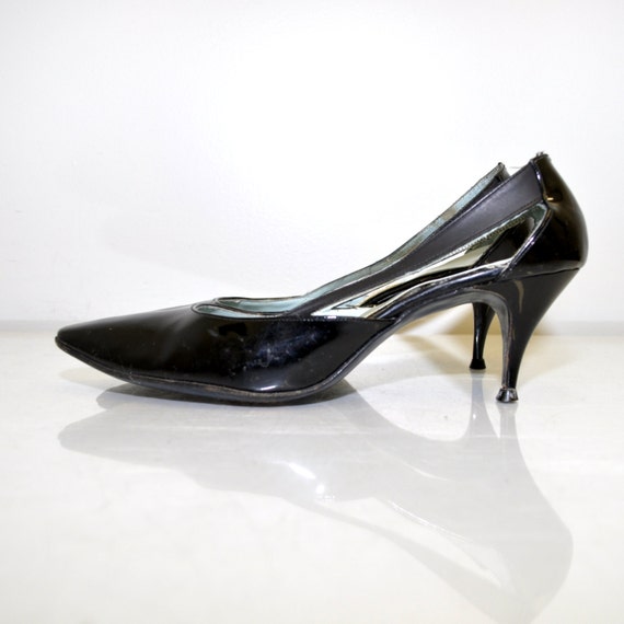 Vintage 1960s Stiletto Heels Black Patent Kitten Heels Size