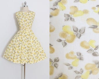 Vintage 50s Dress | 1950s pear novelty print cottn | sun dress | xl 2xl | 5921