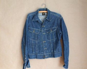 WEEKEND SALE! vintage Lee denim jacket / jean jacket / 101-J Sanforized Union Made in USA / 2 pocket denim jacket / 40 regular