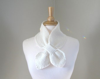 Ascot Scarf, Off White, Pull Through Knit Scarflette, Neck Warmer, Merino Wool