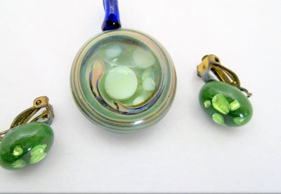 Green Glass Pendant and Earrings - Lucite Confetti Earrings - Green Set Marriage