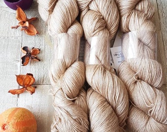 Mulberry Silk and Camel yarn, 4ply yarn, super soft yarn, natural mulberry colourway, 4ply camel yarn, 4ply knitting yarn, luxury yarn, UK.