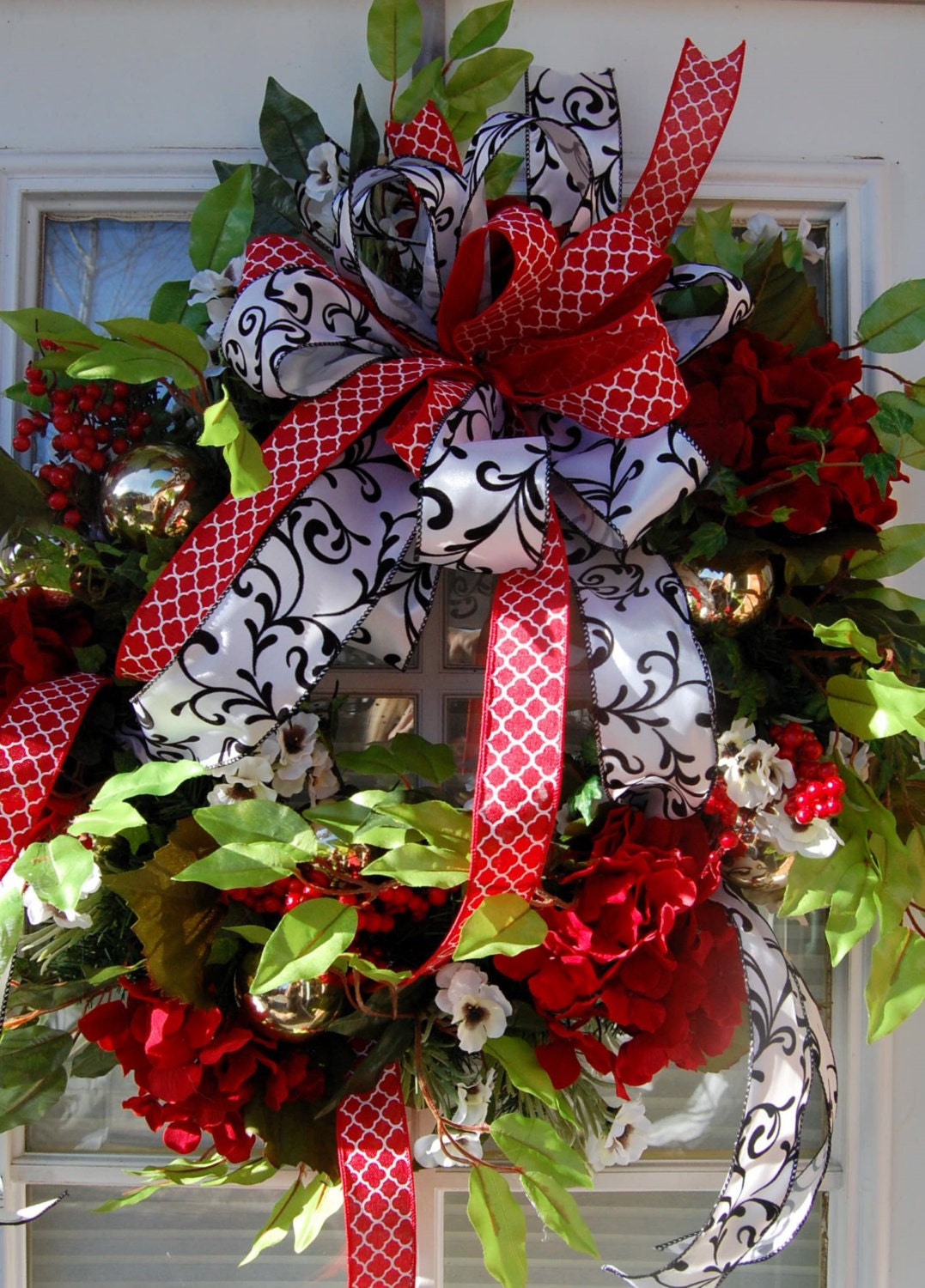 Christmas Wreath by HangingTouches on Etsy