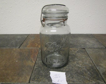 Clear Glass BALL IDEAL JAR, glass cover and wire bail: quart jar, ,9 on jar bottom , canning jar * 1910 - 1923 * #B-5