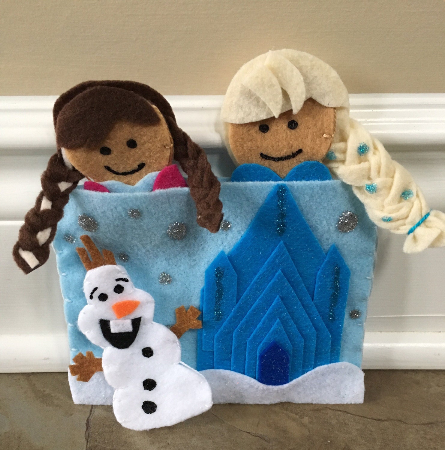 Felt Finger Puppet Frozen Elsa and Anna by CourtneyFeltCreation
