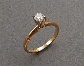 14K .25 pt diamond solitaire size 6