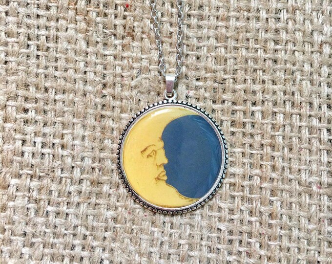 Moon Necklace, La Lune Necklace, Crescent Jewelry, Tarot Card Inspired, Tarot Necklace, Moon Pendant, Moon Necklace, Bezel Necklace, La Lune