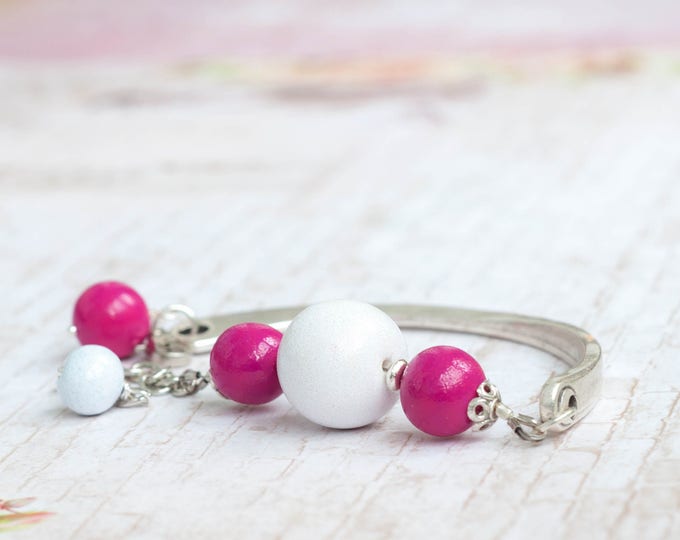 Hot pink bracelet, White and pink bracelet, Pink and white jewelry, Mother gift, Gift for mother, Birthday present for mother