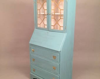 Stunning Hutch china cabinet or dresser and desk/work station