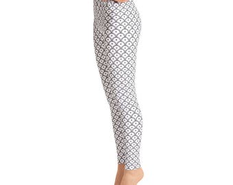 Black & White Mermaid Pattern Leggings | Printed Leggings | Pilates Leggings | Simple Leggings | Pilates Pants | Yogawear | Loopy Jayne