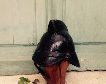 Fantastique antique French leather firemans helmet - 19th C - fire fighter - leather head