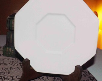 Vintage (c.1980s) Mikasa Blanc de Blanc M2600 octagonal orphan saucer. Classic pure white. RARE!