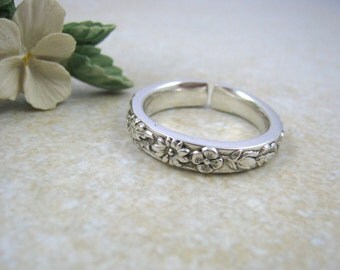 SPOON RING Sterling Silver open ring band, handmade from 1930s vintage fork (Bridal Bouquet, Pat 1932). Upcycled jewellery.