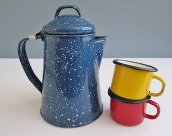 Vintage Little Enamel Set Of Tea Pot And Mugs/Children Enamelware/Enamel Mugs/Enamelware