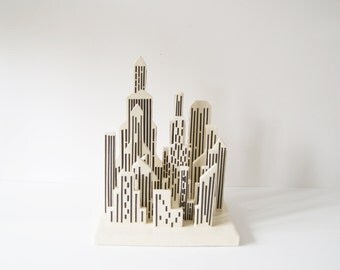 Papier-mâché Dekoobjekt, the town, the city, recycled, handmade, art