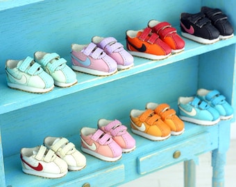 Retro sports shoes for Blythe / DAL / Pullip / Momoko/AZONE/ Lati_y/Pukifee
