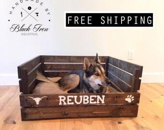 Wood Dog Bed, Pallet Cat Bed, Flippable Pet Bedding, Reclaimed Wood Dog Bedding, Personalized Cat Bed