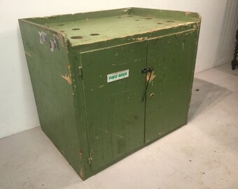 Solid Wooden Industrial Vintage Cupboard - First Aid Cupboard - Green