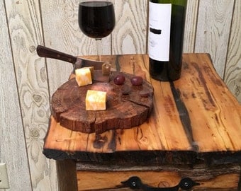 Rustic log cutting board