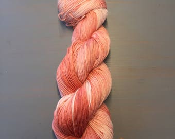 100g Superwash Merino / Nylon Sock Yarn, 4ply, fingering, naturally hand dyed in Scotland, using 100% Natural Lac, variegated