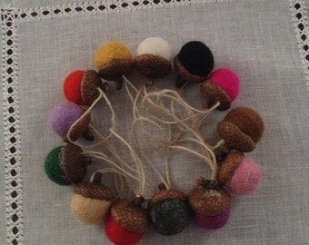 felted wool acorns ornaments
