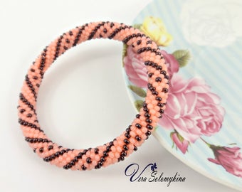 Romantic gifts/for/her, Pink beaded bracelet/for/girlfriend, Statement roll on bracelet, Mom girlfriend jewelry, Seed bead rope bangles