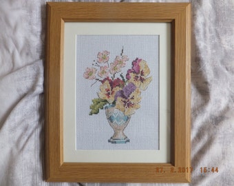 Cross stitch picture "Spring flowers"