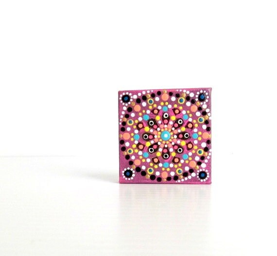 Tiny dot painting on canvas